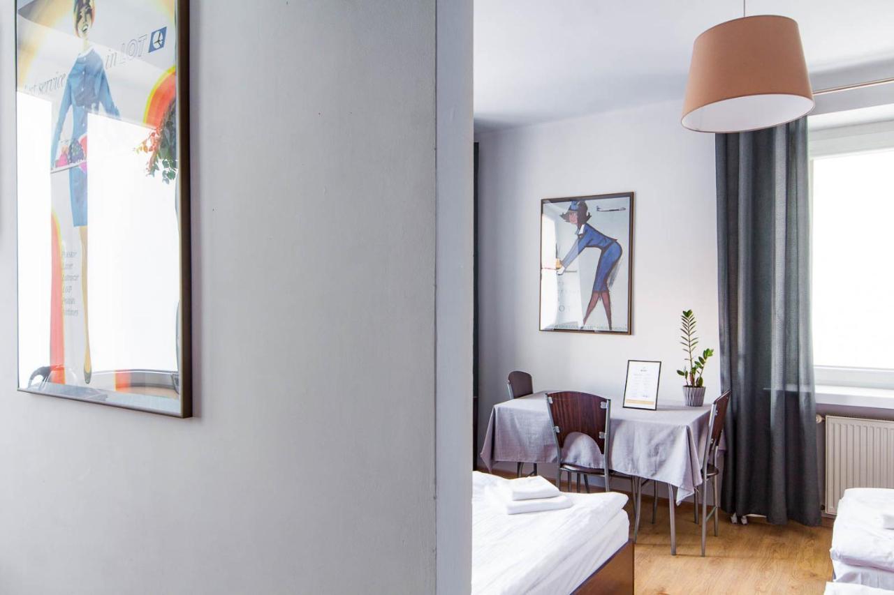 Avion Hotel Świdnik Esterno foto